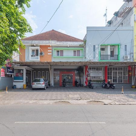 Reddoorz At Ciliwung Guest House Syariah Маланг Экстерьер фото